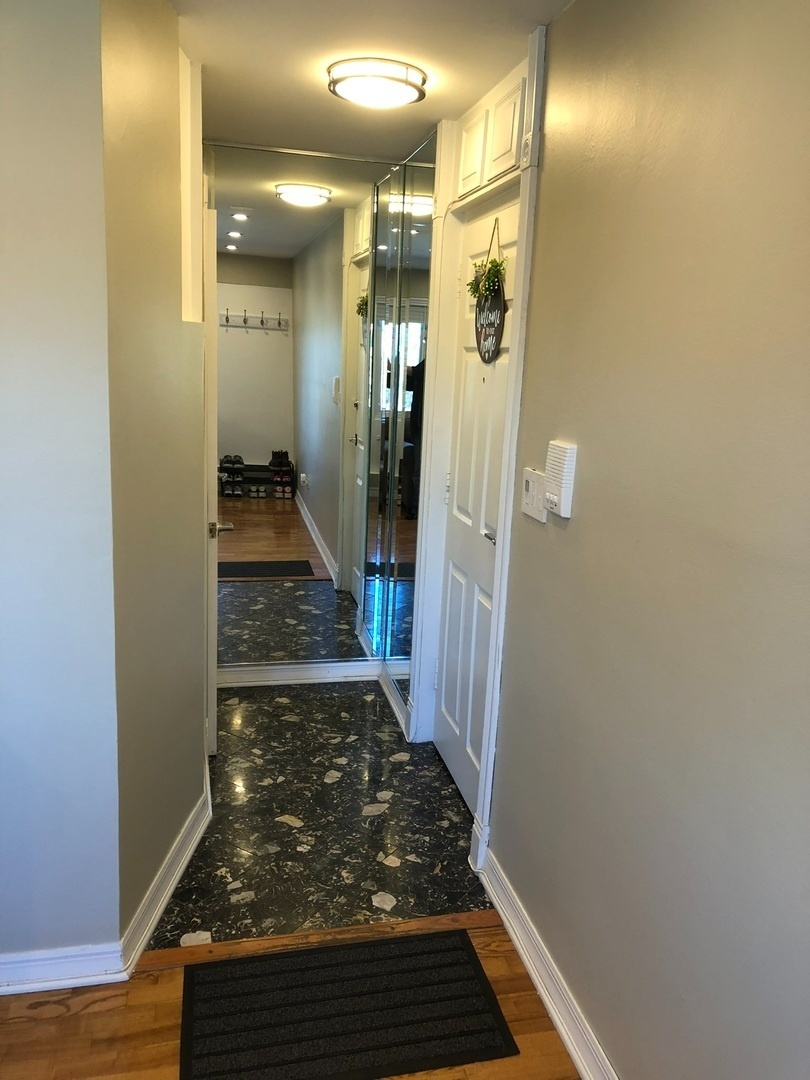 941 N Northwest Highway #3B, Park Ridge, IL 60068