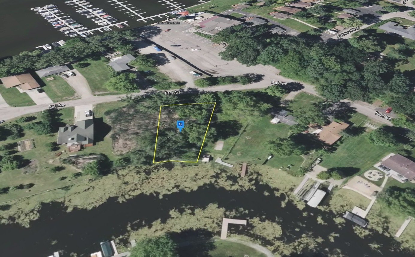 515 Park Avenue, Fox Lake, IL 60020