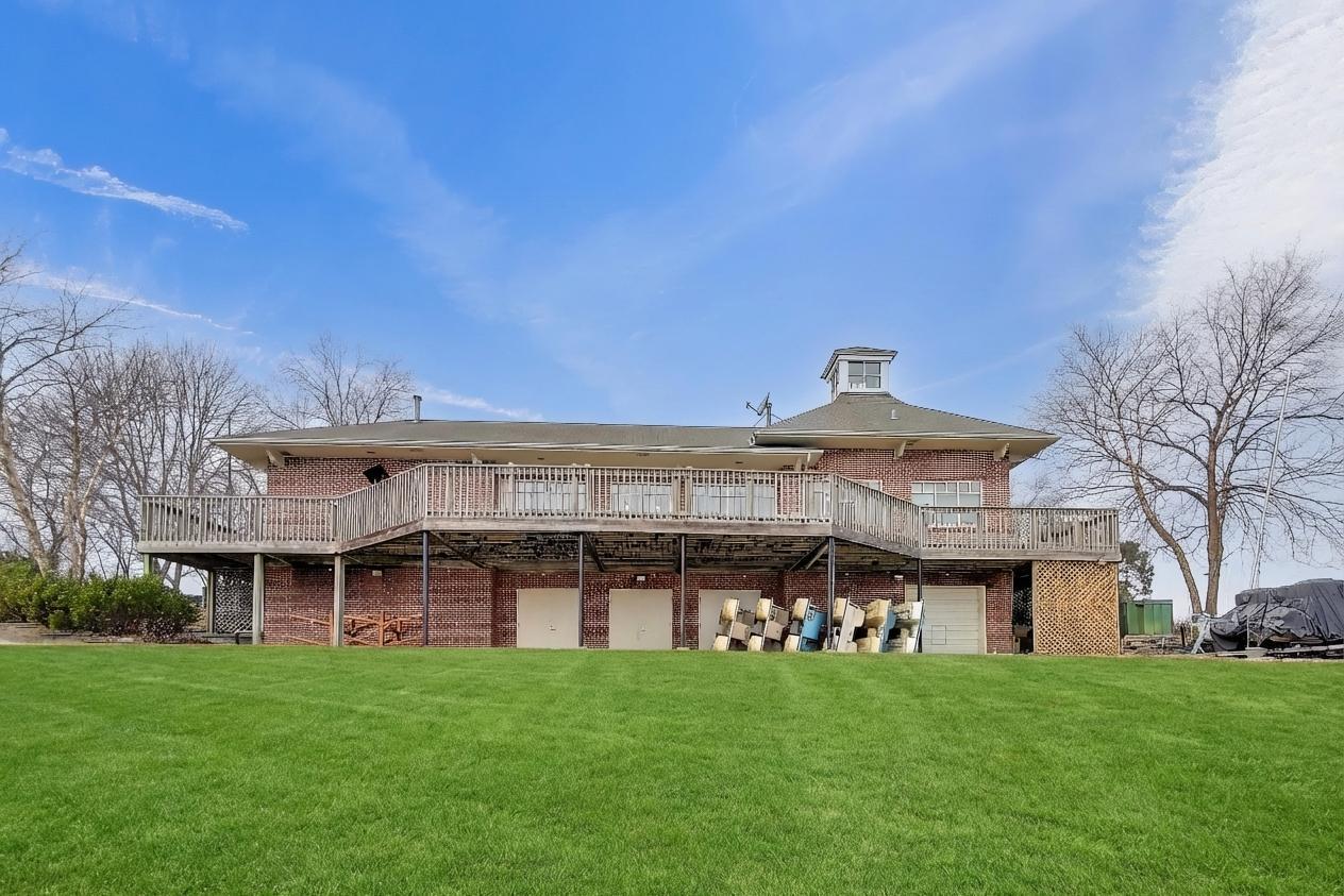 2013 N Windsor Drive, Arlington Heights, IL 60004