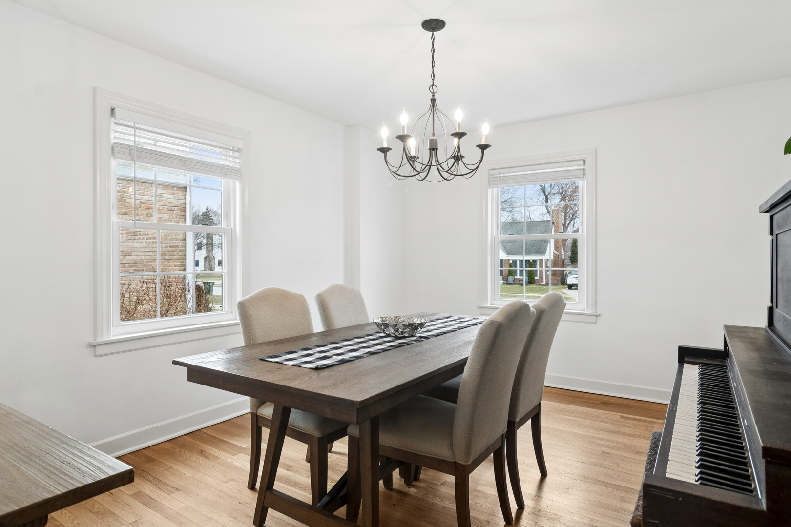 714 S Dunton Avenue, Arlington Heights, IL 60005