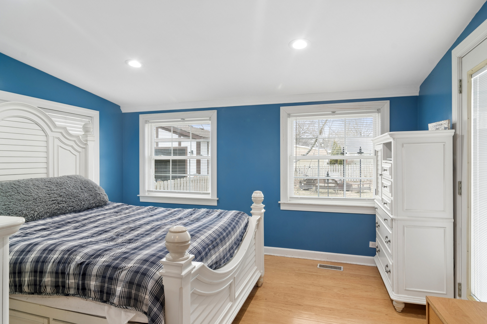 714 S Dunton Avenue, Arlington Heights, IL 60005