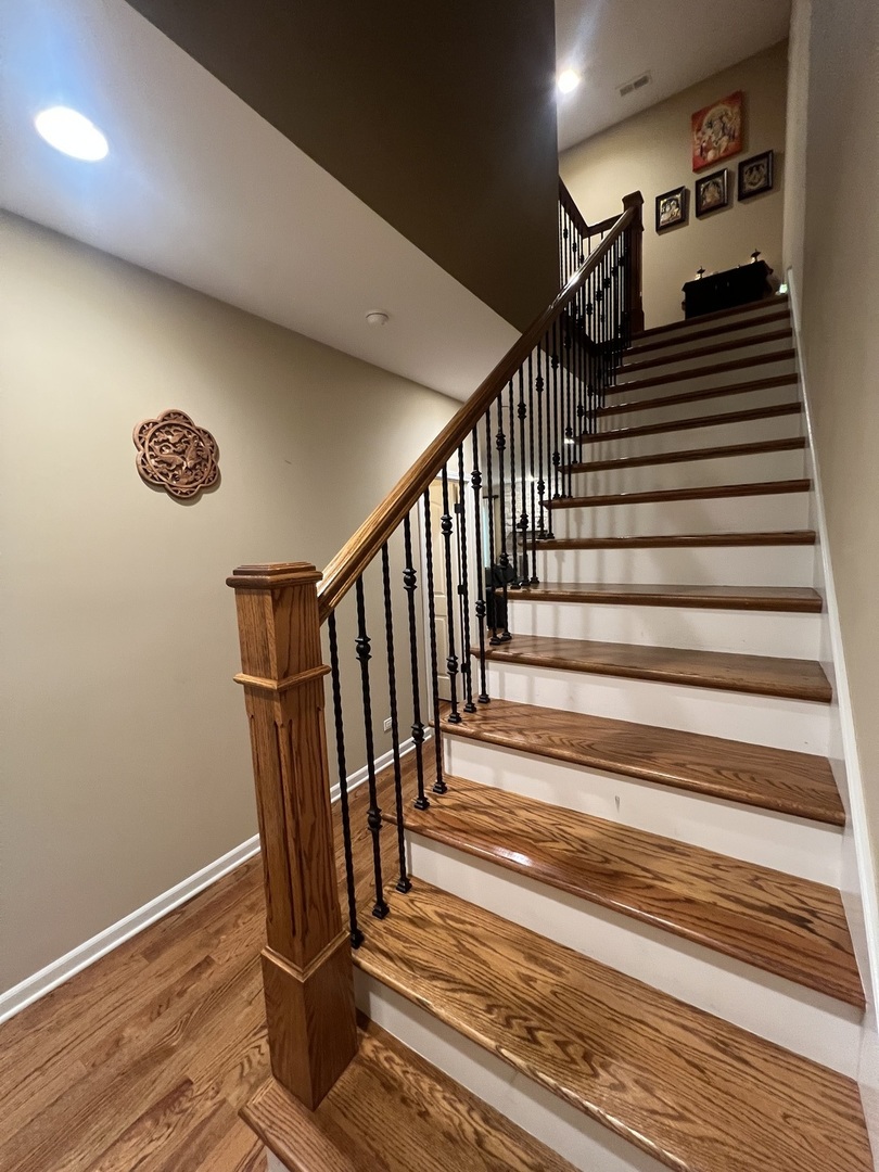 1231 Caroline Court, Vernon Hills, IL 60061