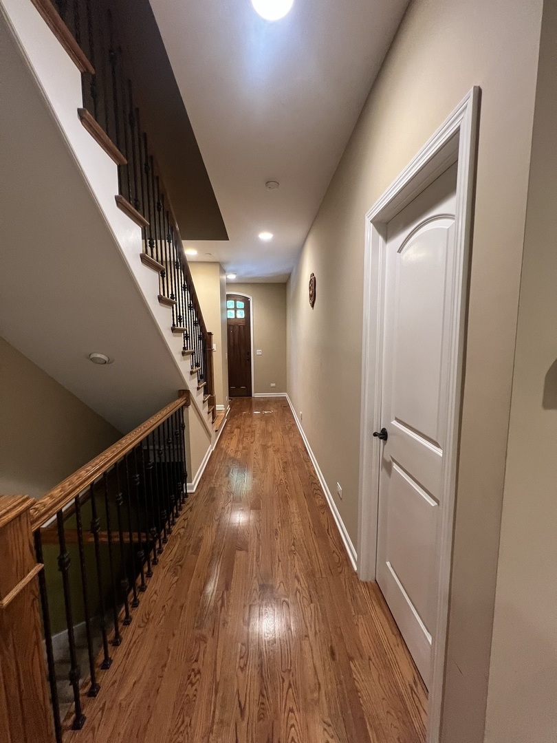 1231 Caroline Court, Vernon Hills, IL 60061