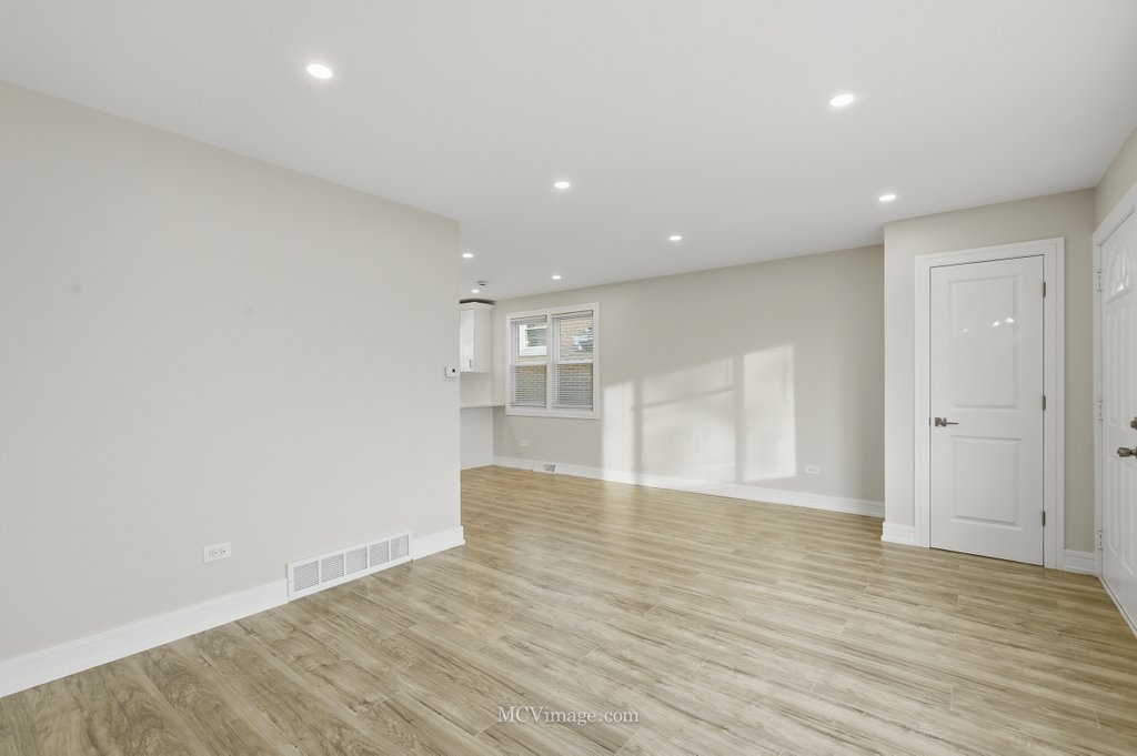 2754 E 127th Street, Chicago, IL 60633