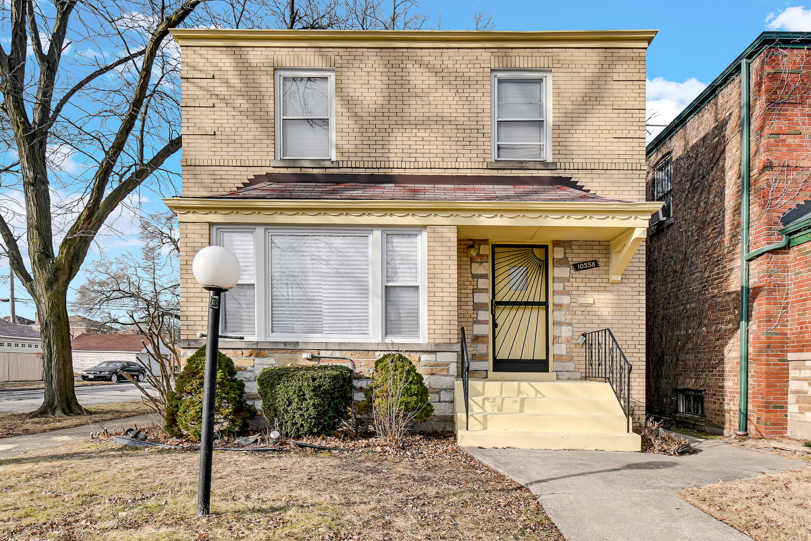 10558 S Prairie Avenue, Chicago, IL 60628