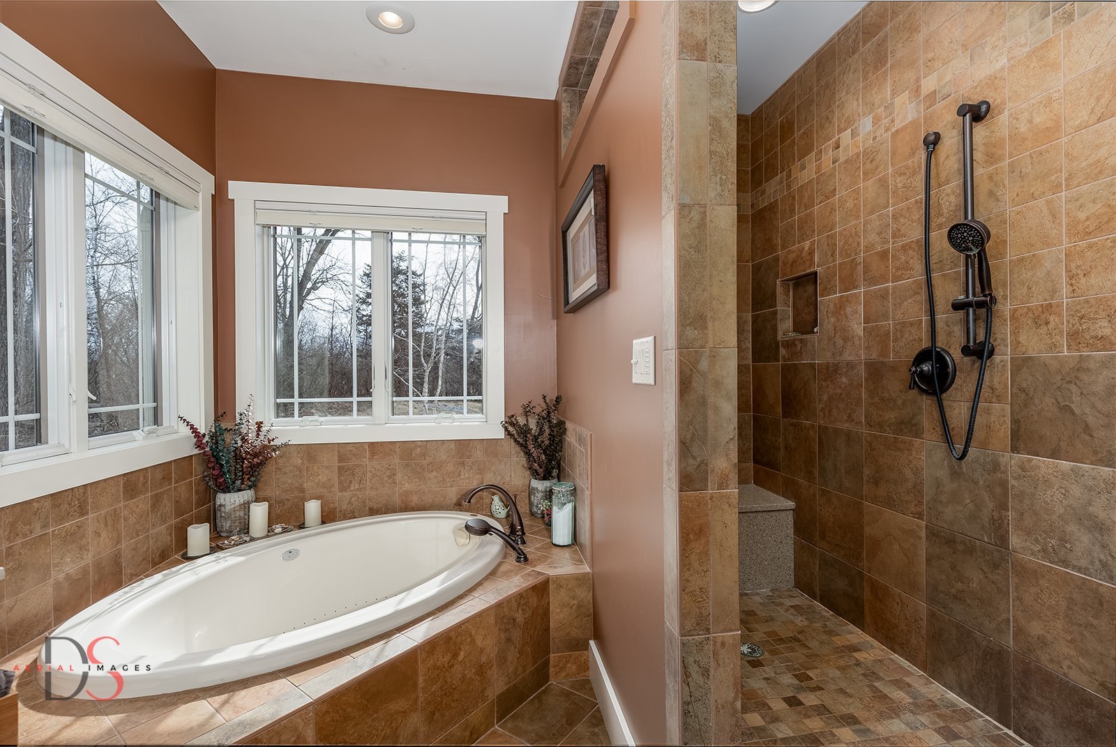 941 N 2150th Road, Ottawa, IL 61348