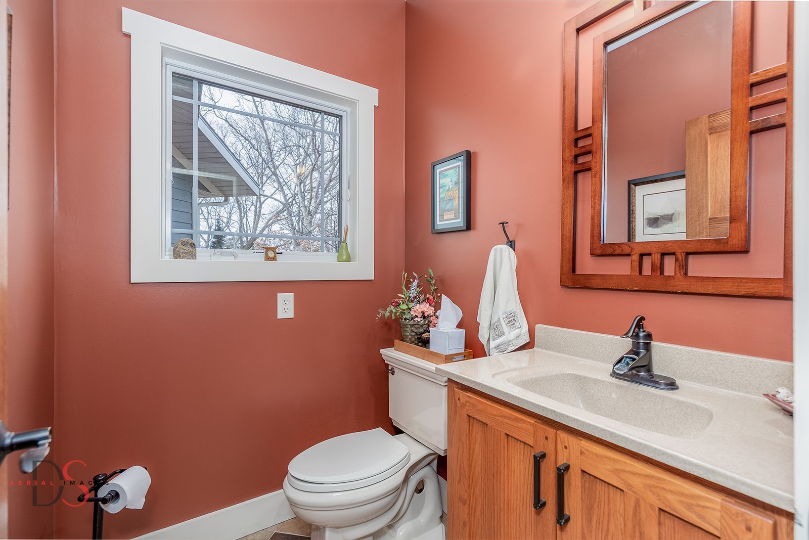 941 N 2150th Road, Ottawa, IL 61348