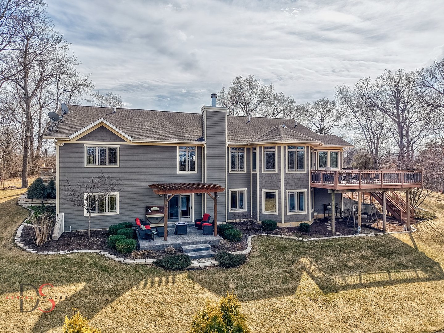 941 N 2150th Road, Ottawa, IL 61348