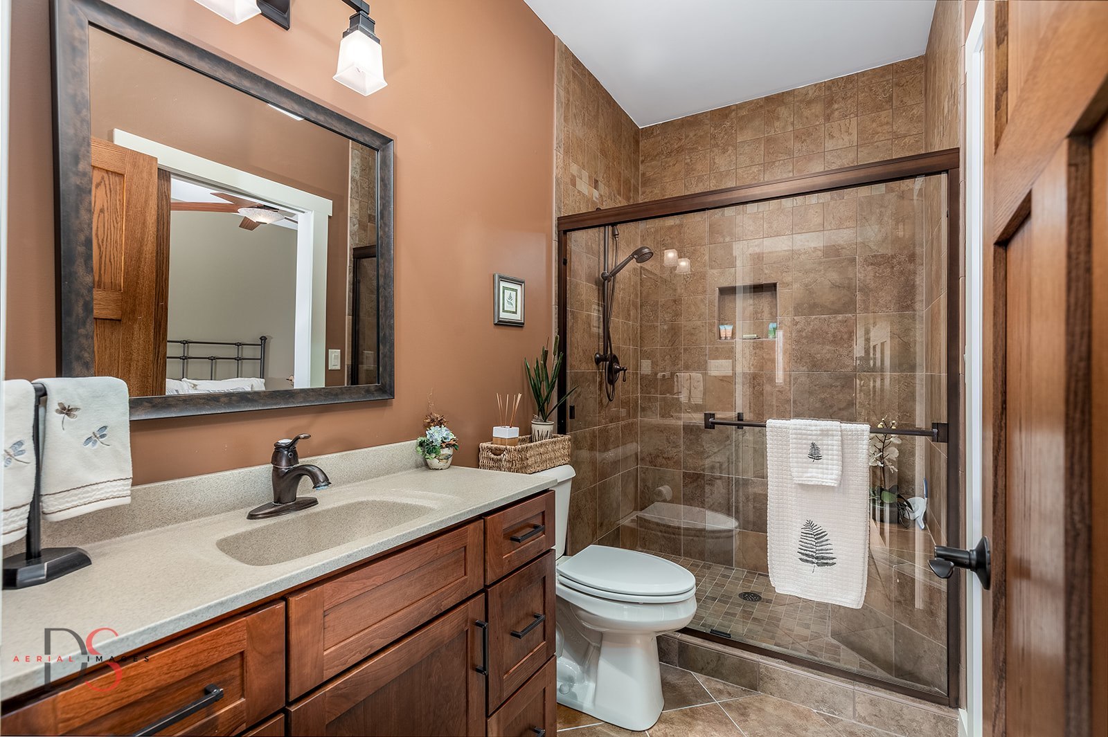 941 N 2150th Road, Ottawa, IL 61348