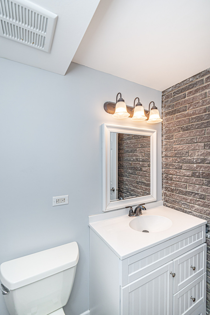 1403 E Lillian Avenue #0, Arlington Heights, IL 60004