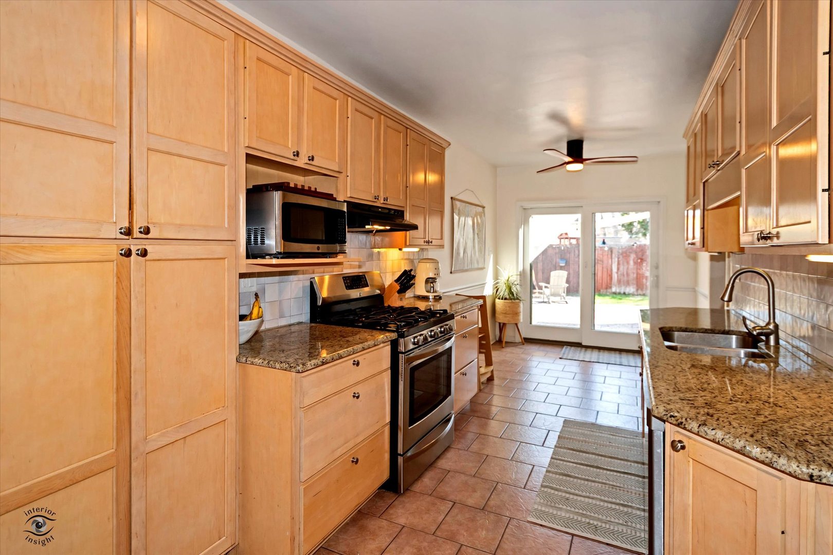 10025 S Hamilton Avenue, Chicago, IL 60643