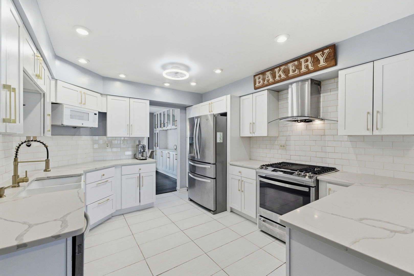 1497 Whitman Court, Schaumburg, IL 60173