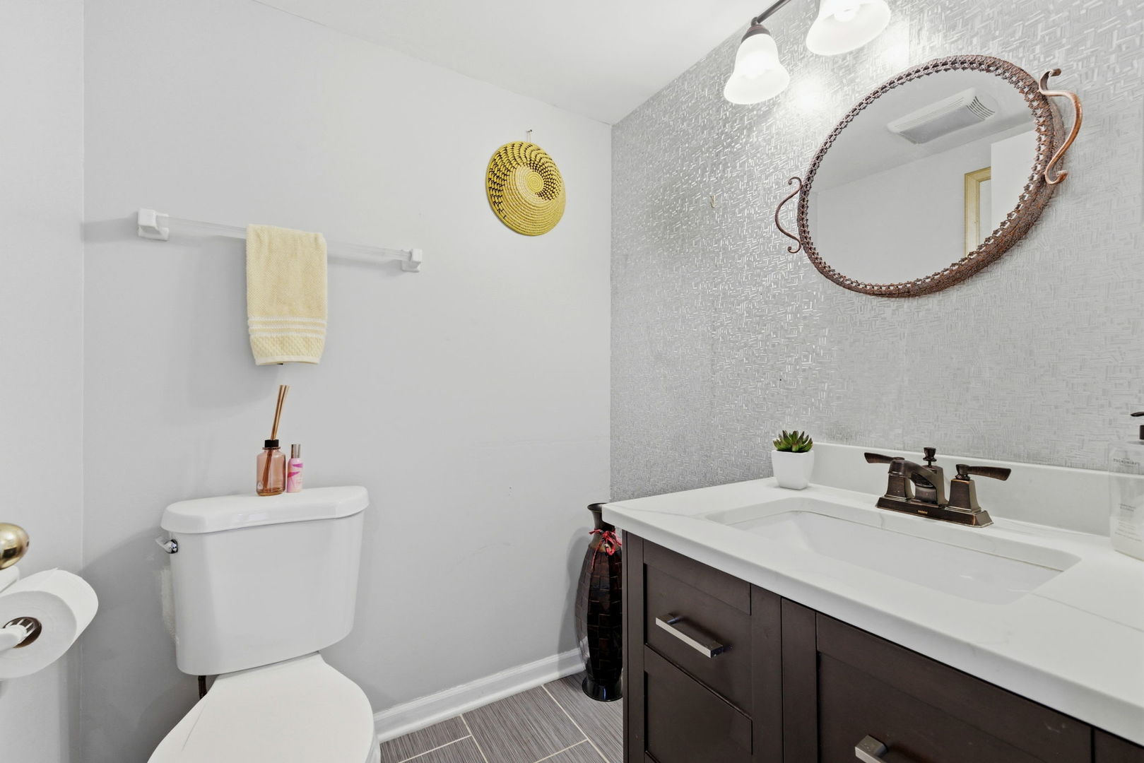 1497 Whitman Court, Schaumburg, IL 60173