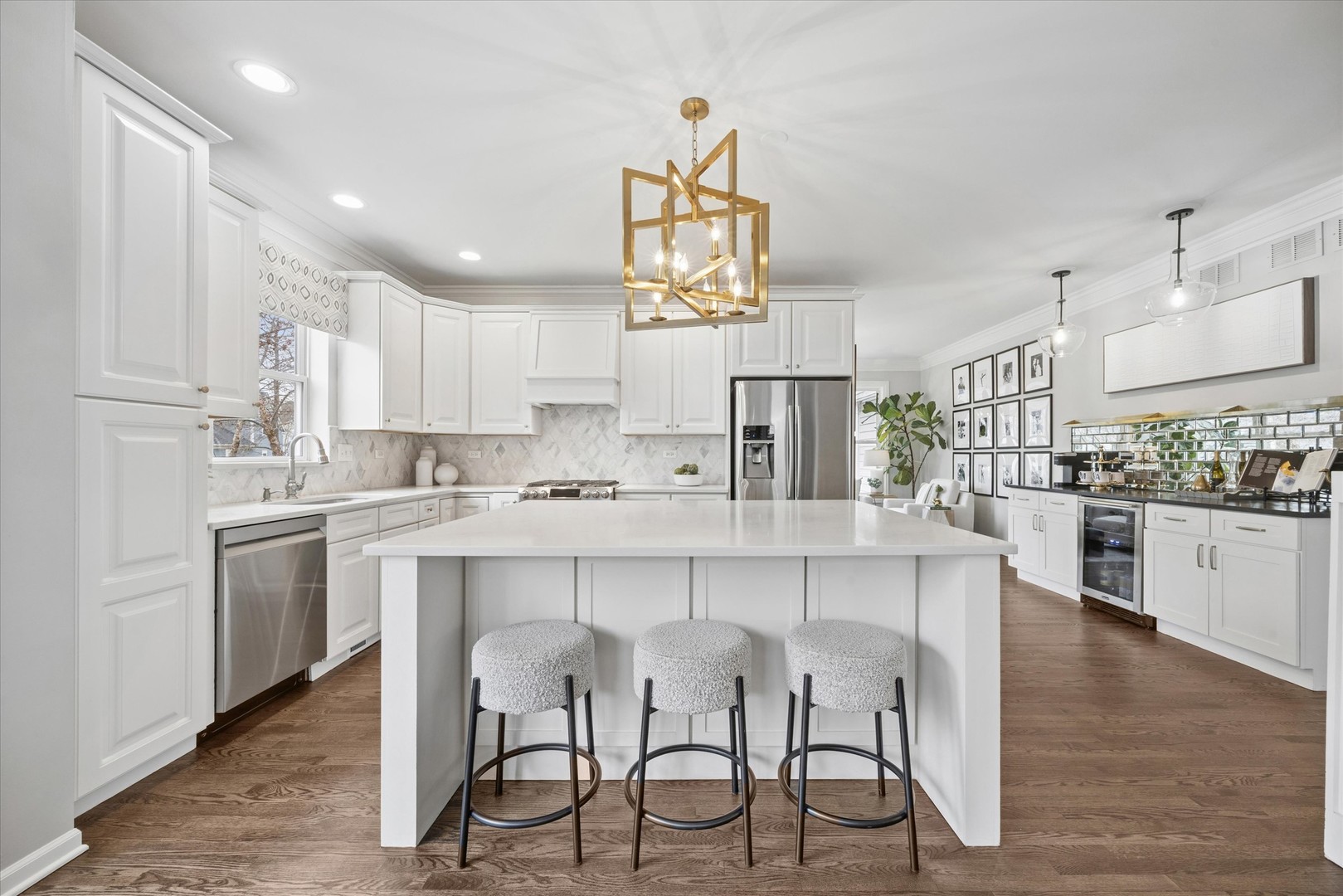 723 Branson Drive, Batavia, IL 60510