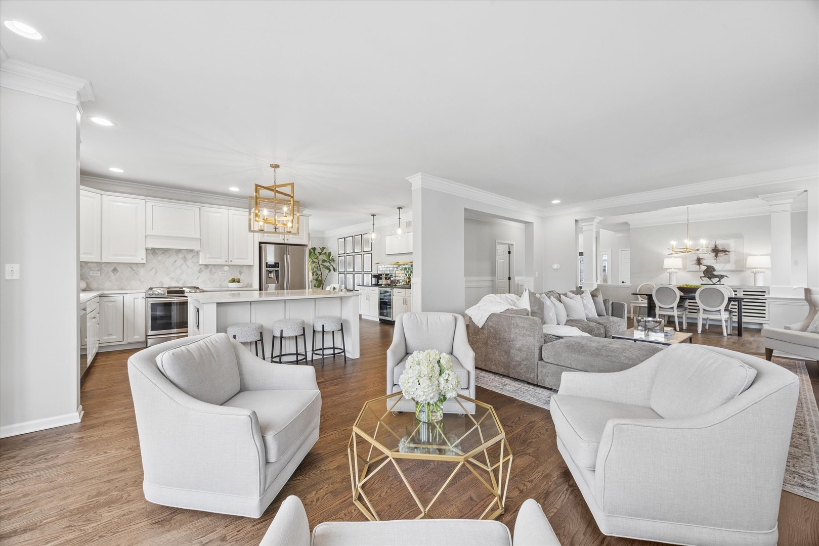 723 Branson Drive, Batavia, IL 60510