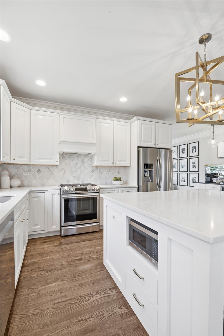 723 Branson Drive, Batavia, IL 60510