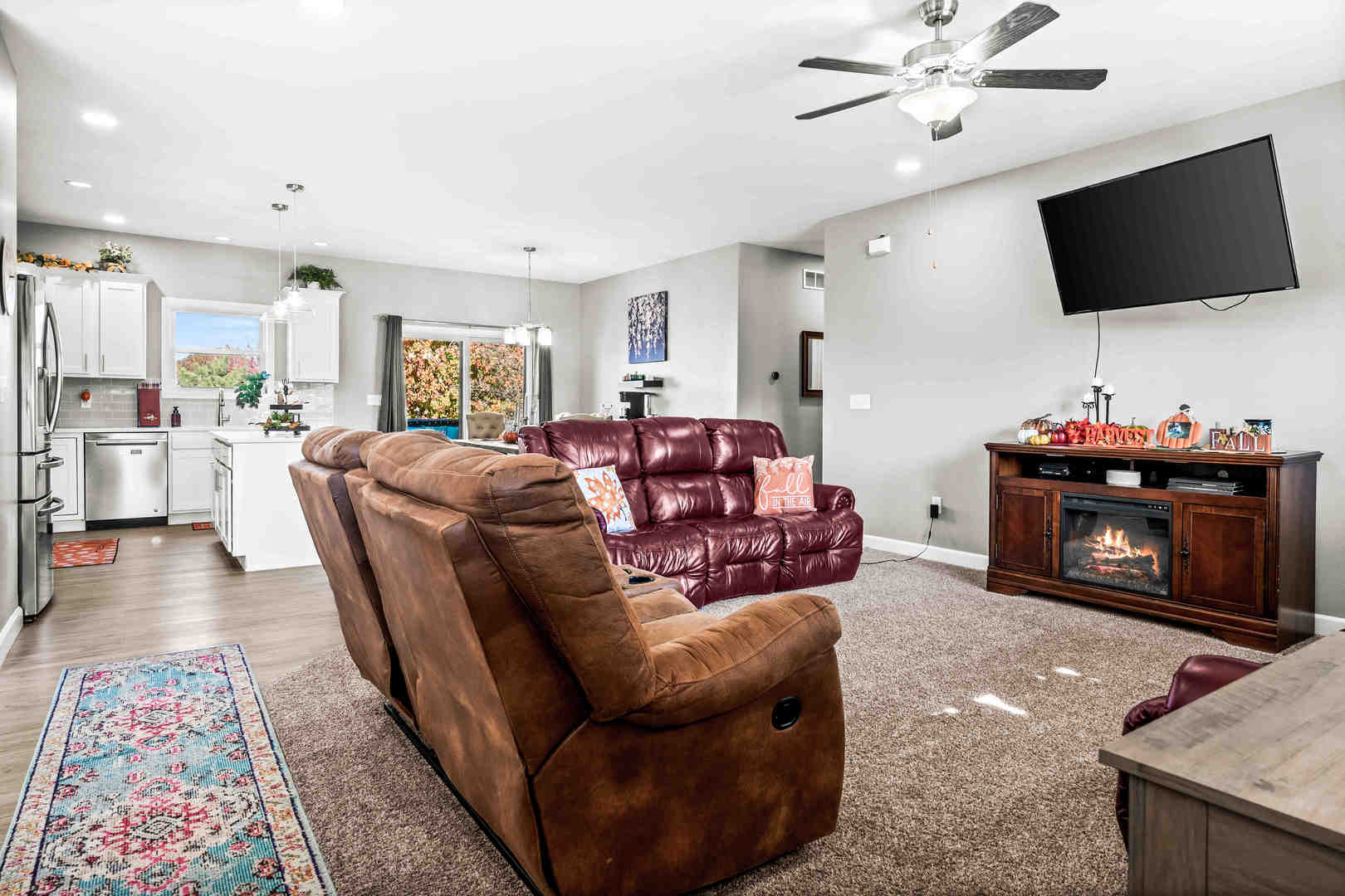 3103 Fox Creek Road, Bloomington, IL 61705