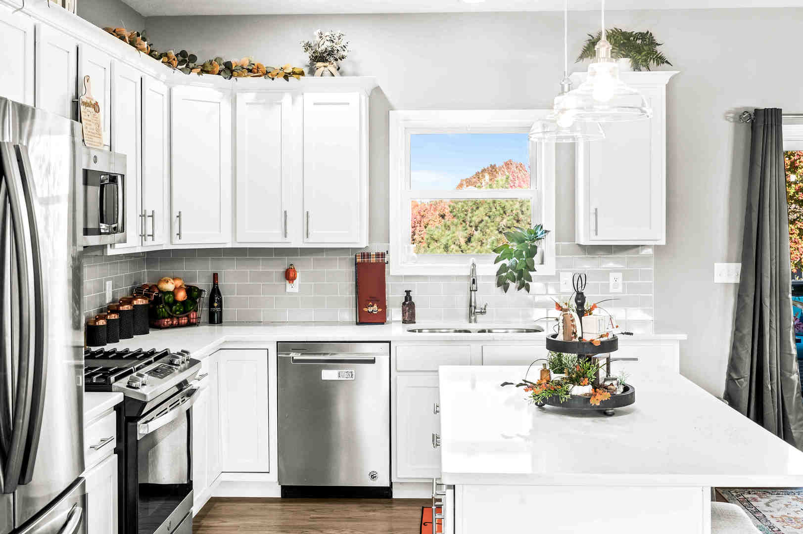 3103 Fox Creek Road, Bloomington, IL 61705