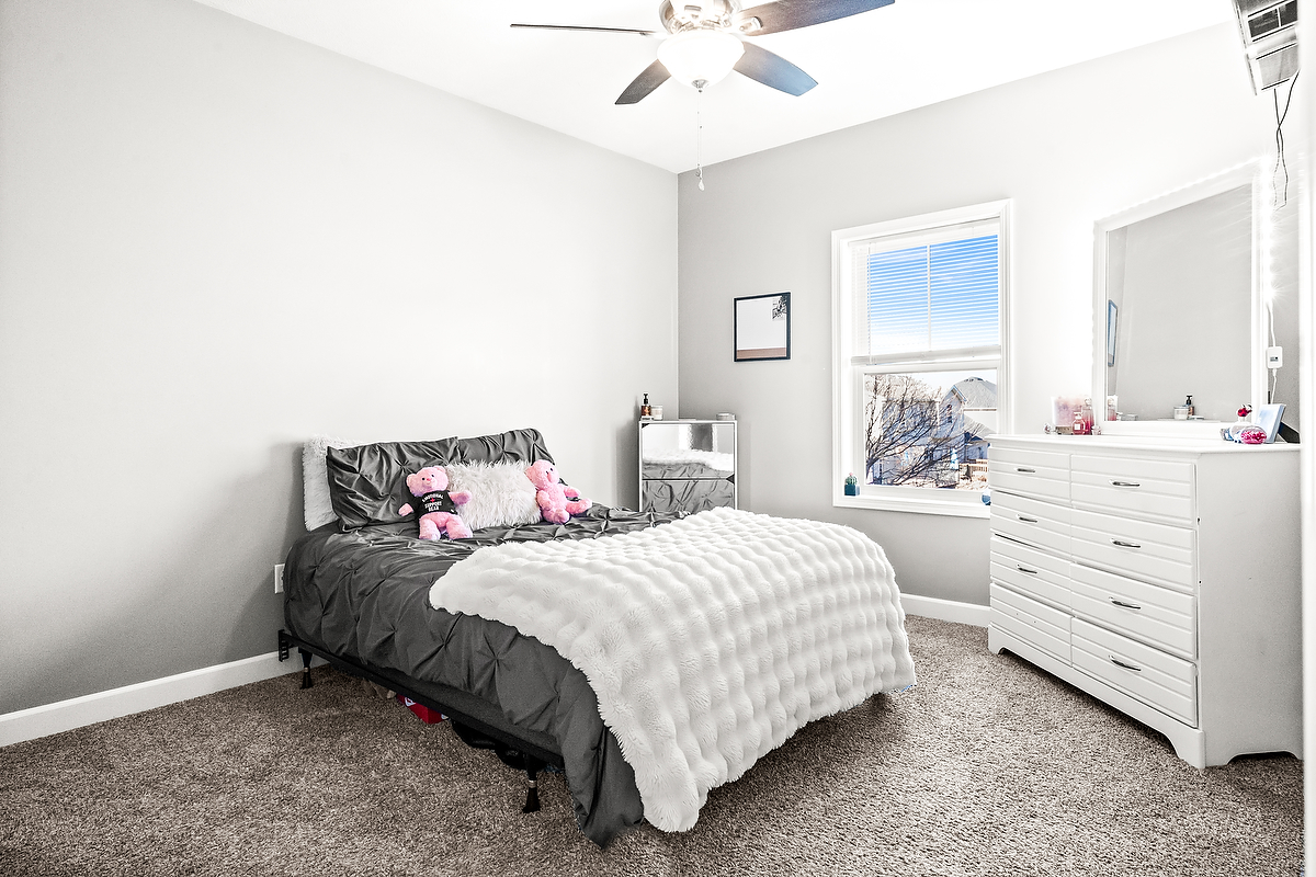 3103 Fox Creek Road, Bloomington, IL 61705