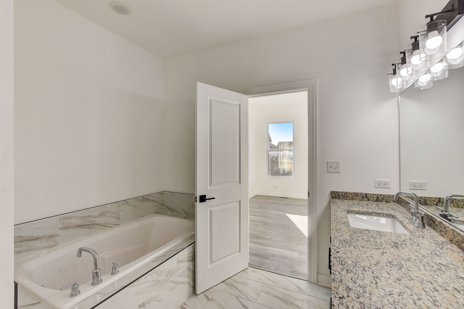 20813 Elwood Street, Lynwood, IL 60411