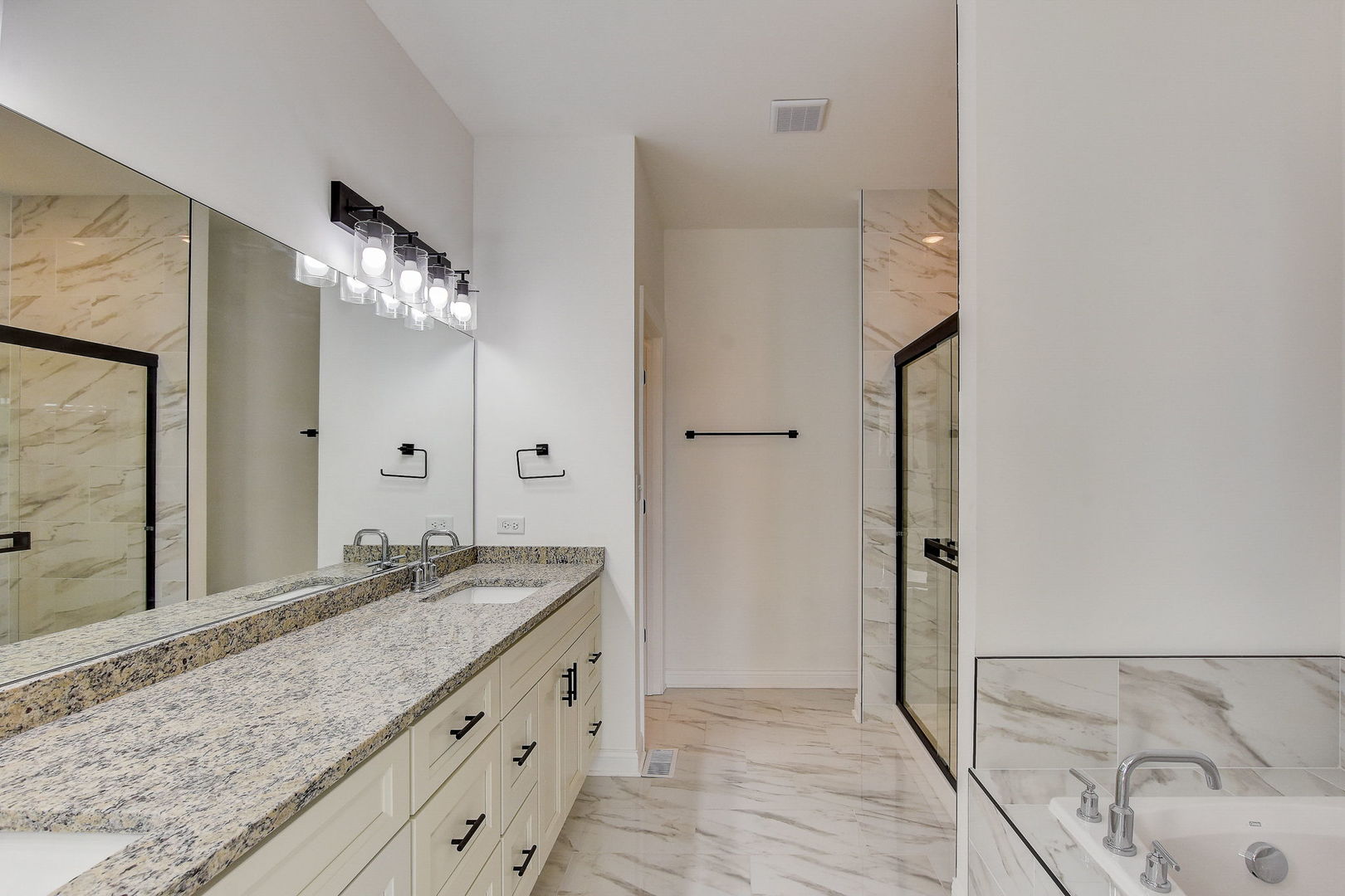 20813 Elwood Street, Lynwood, IL 60411