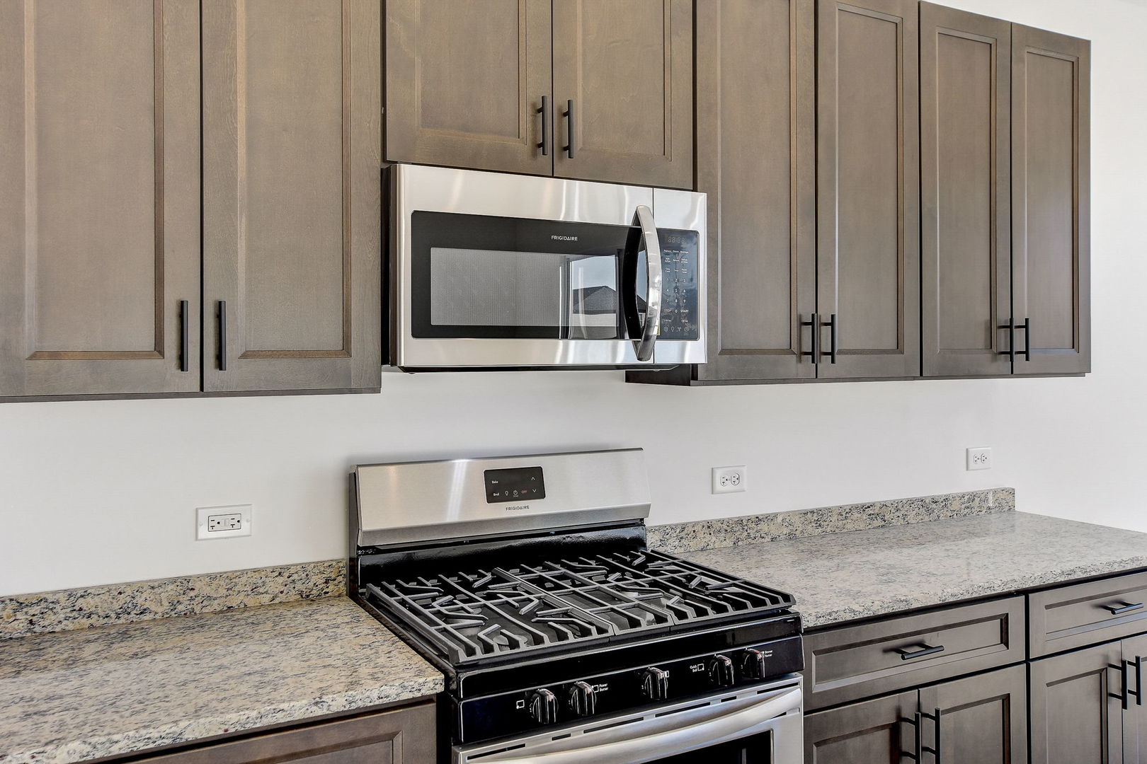 20813 Elwood Street, Lynwood, IL 60411