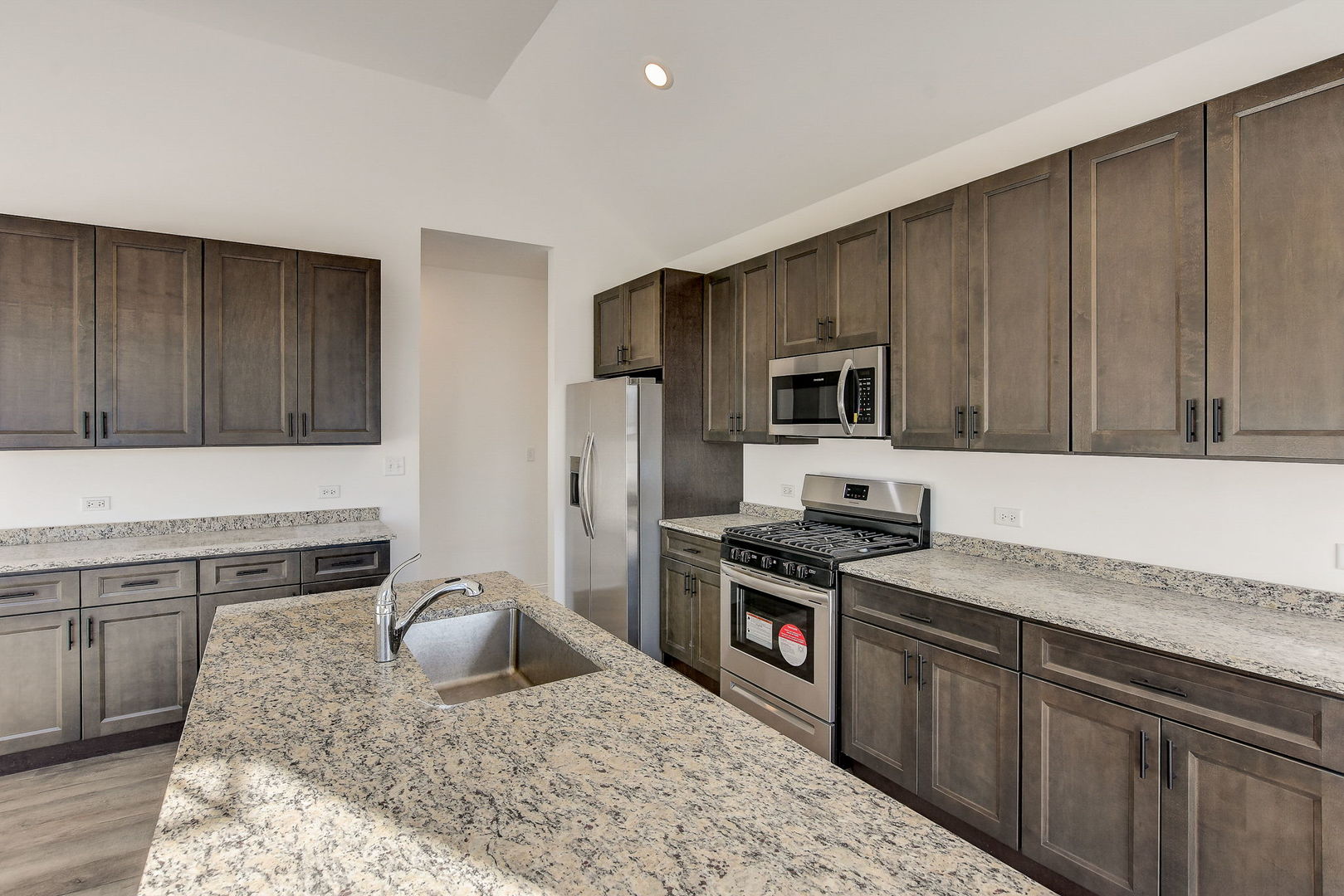 20813 Elwood Street, Lynwood, IL 60411