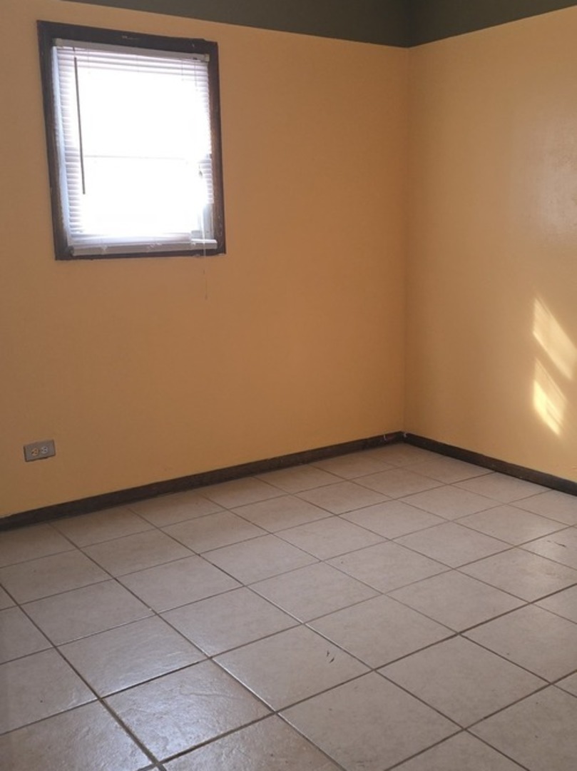 12522 Western Avenue, Blue Island, IL 60406