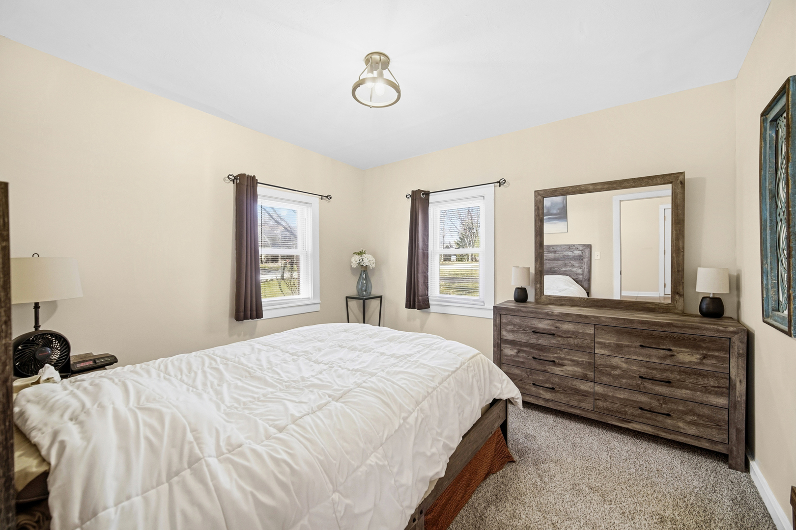 27W726 Central Avenue, Warrenville, IL 60555