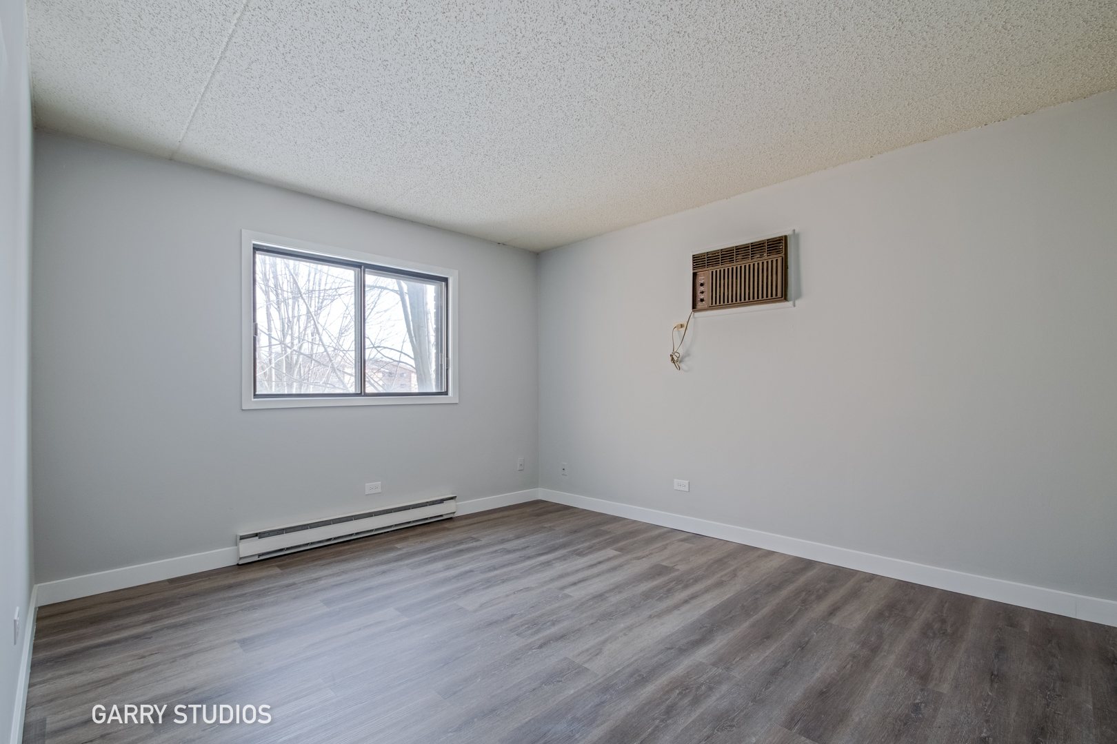 340 Klein Creek Court #C, Carol Stream, IL 60188