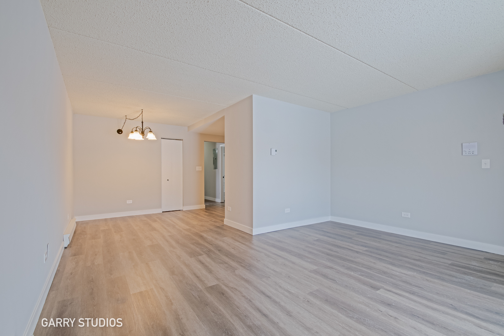 340 Klein Creek Court #C, Carol Stream, IL 60188