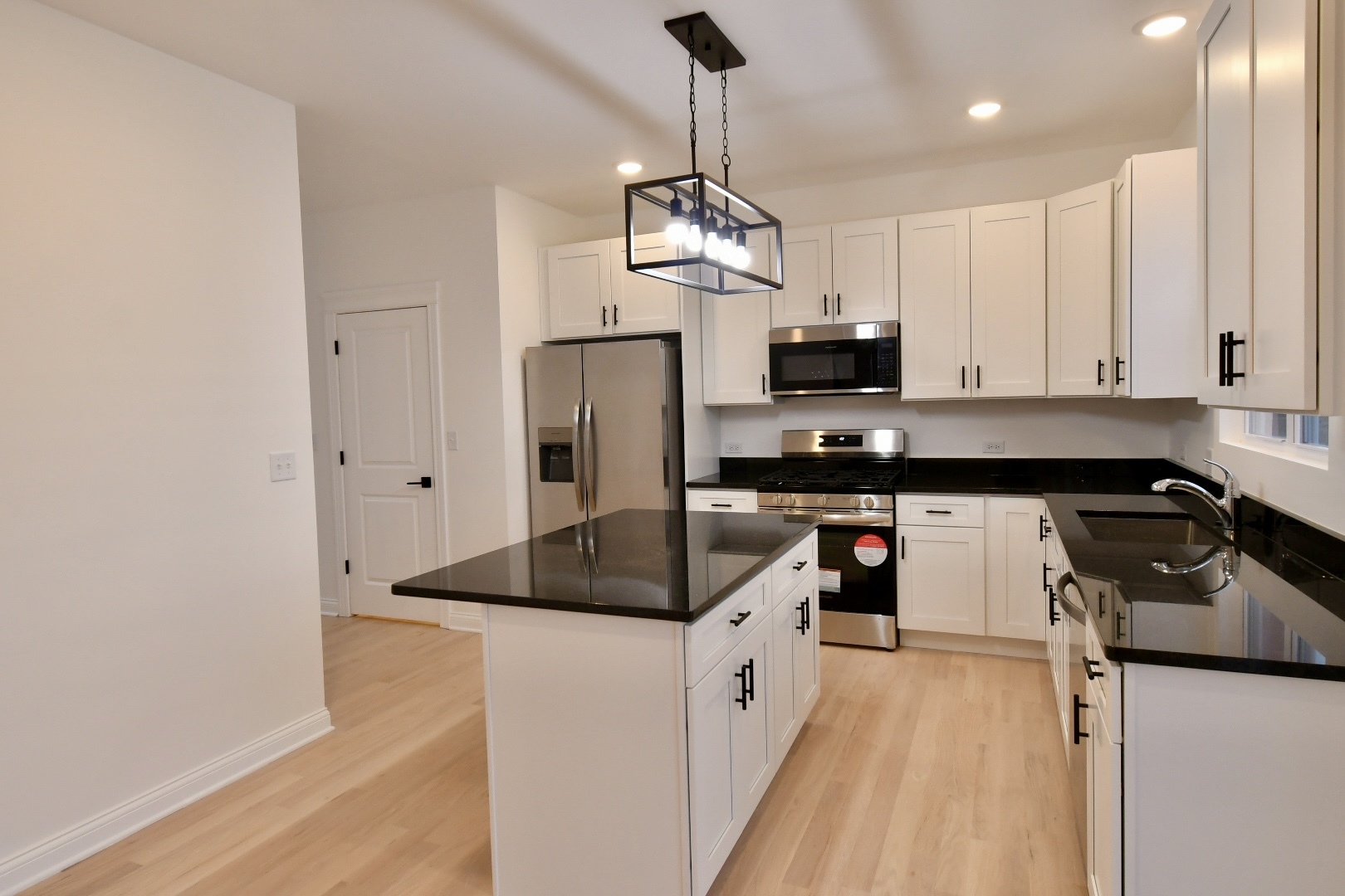 20825 Elwood Street, Lynwood, IL 60411