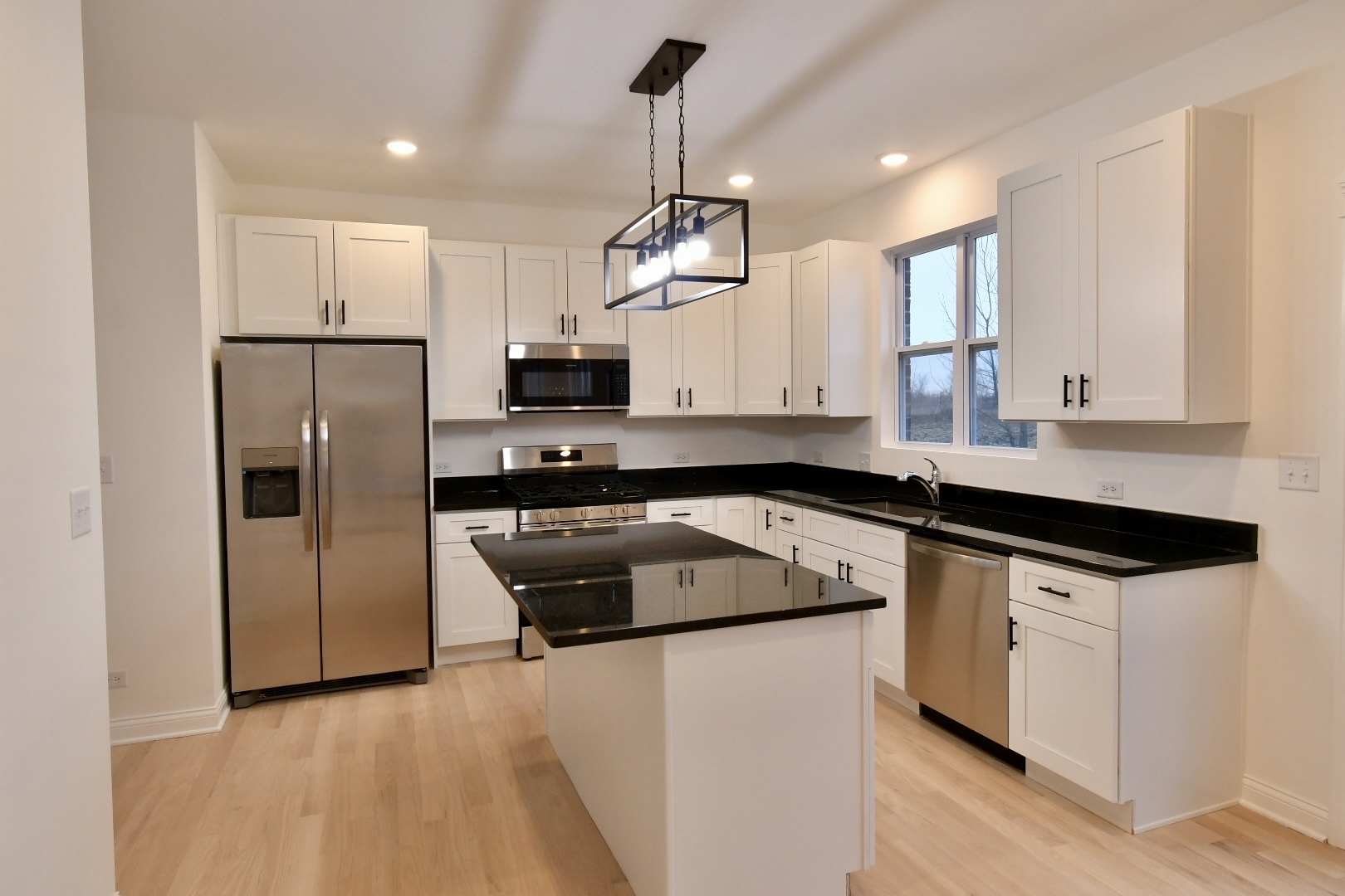 20825 Elwood Street, Lynwood, IL 60411