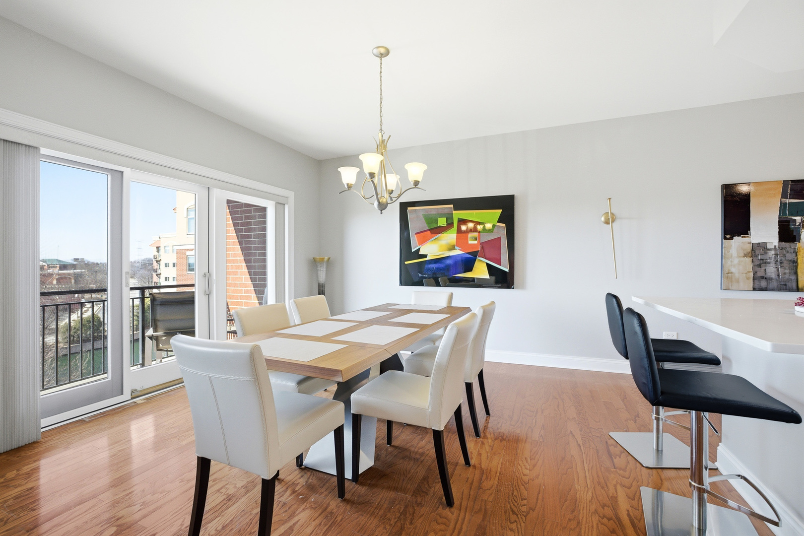 1200 N Foxdale Drive #205, Addison, IL 60101