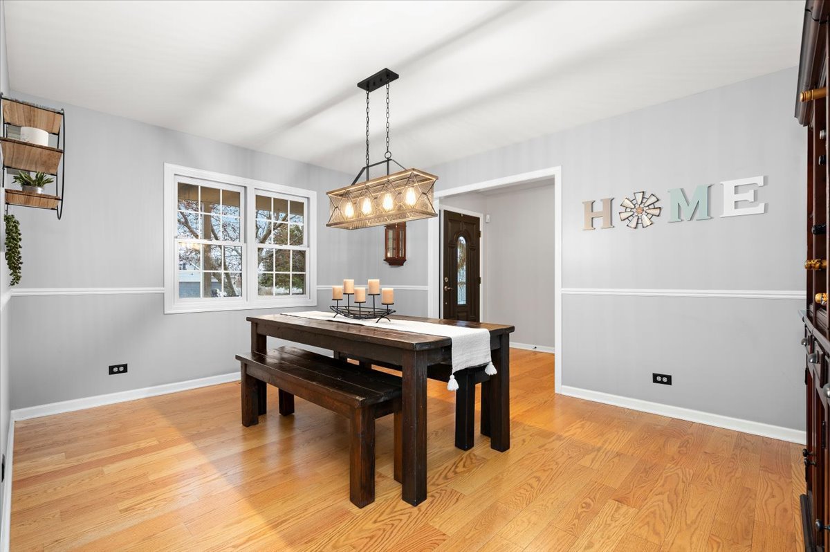 5302 Autumn Way, Johnsburg, IL 60051