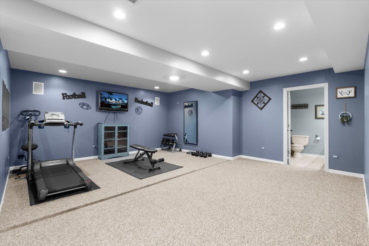 5302 Autumn Way, Johnsburg, IL 60051