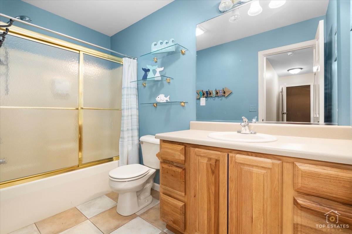 5302 Autumn Way, Johnsburg, IL 60051