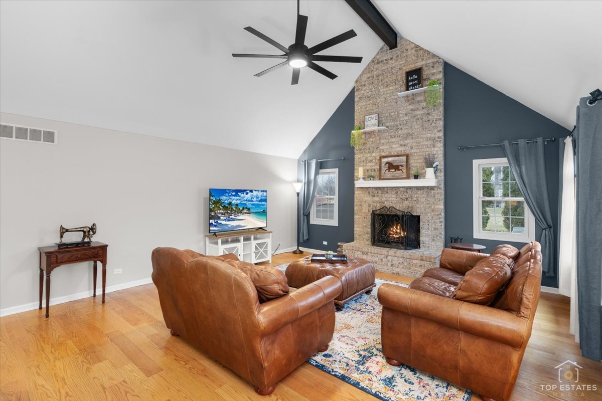 5302 Autumn Way, Johnsburg, IL 60051