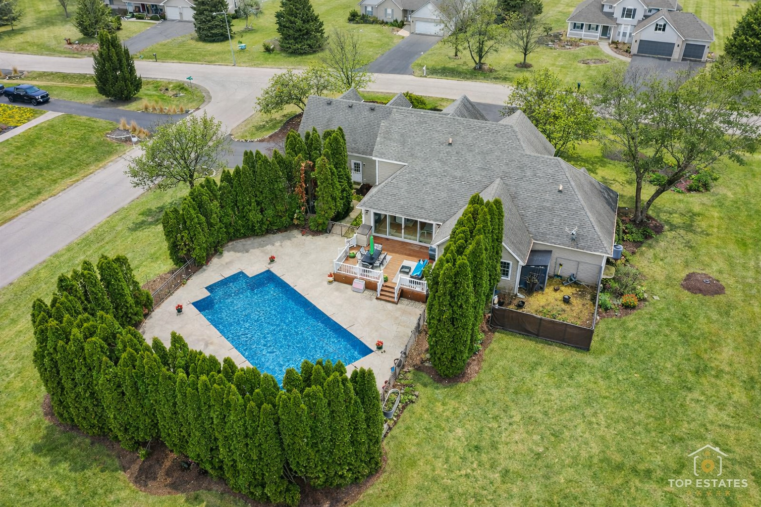 5302 Autumn Way, Johnsburg, IL 60051