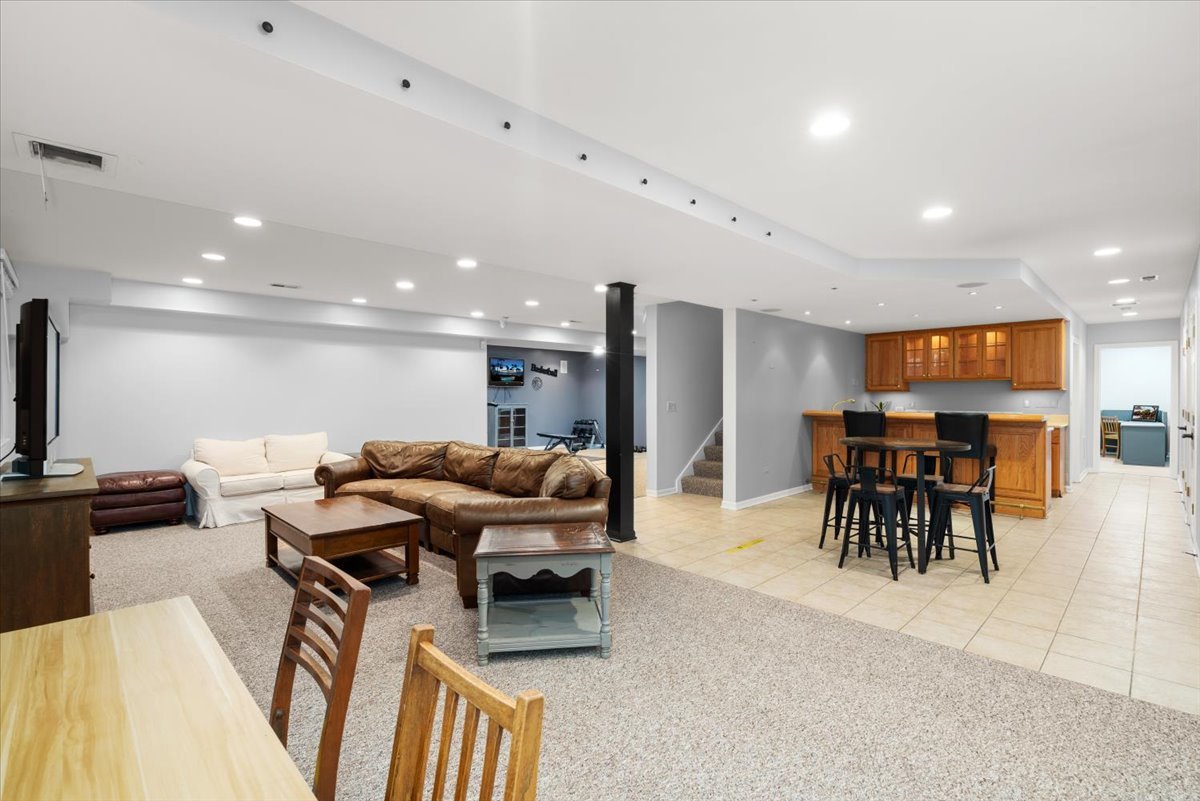 5302 Autumn Way, Johnsburg, IL 60051