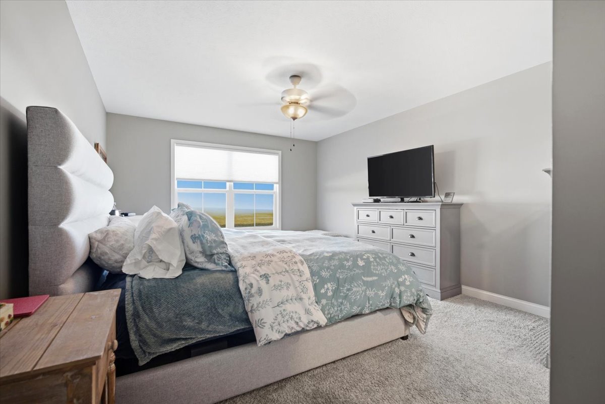 6 Bucktown Court, Bloomington, IL 61705