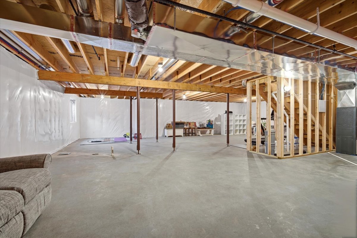 6 Bucktown Court, Bloomington, IL 61705