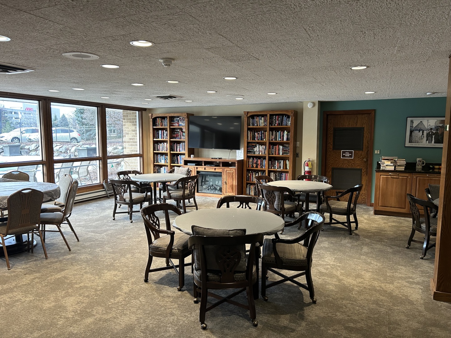 1 Oak Brook Club Drive #A105, Oak Brook, IL 60523
