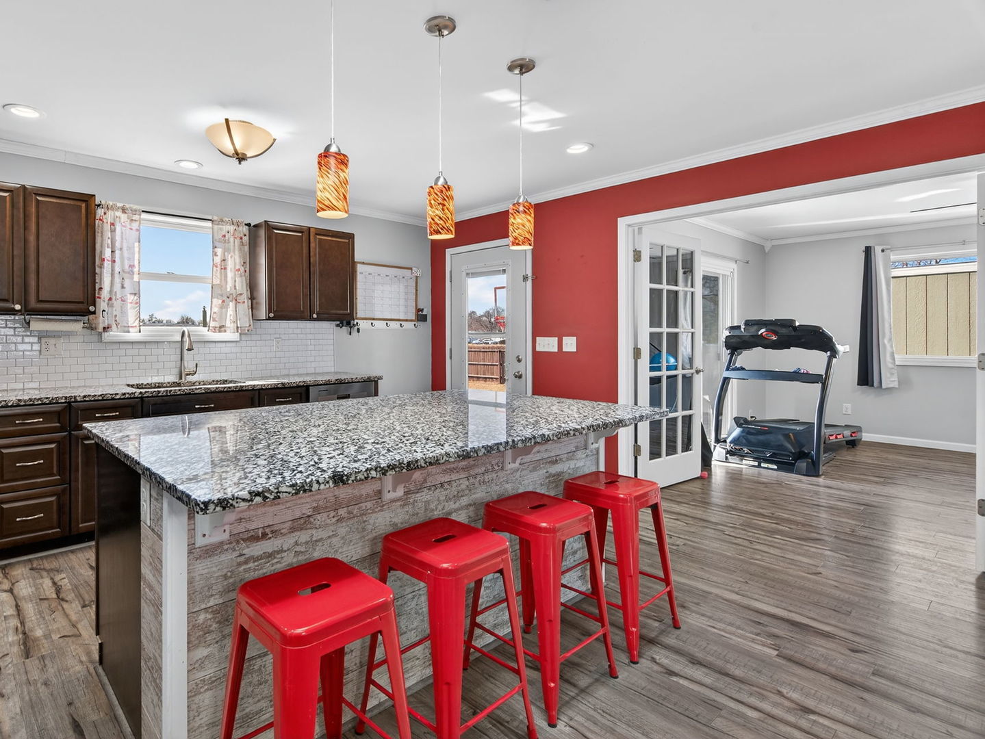 955 E 4th Street, Coal City, IL 60416