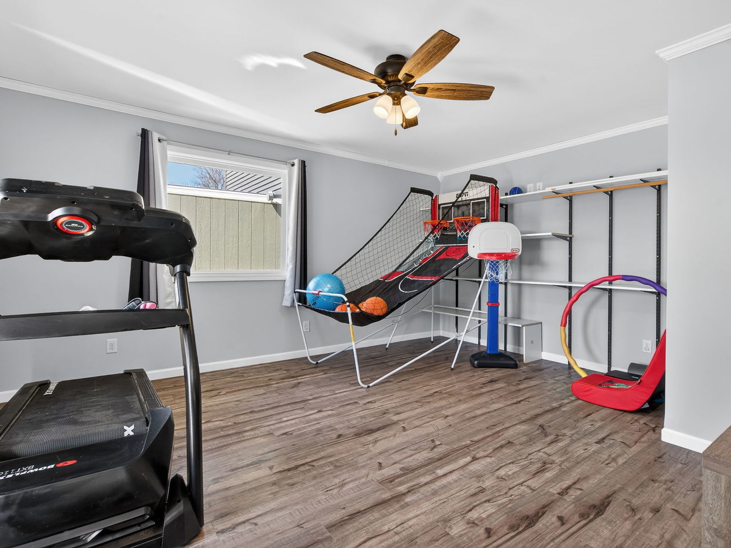 955 E 4th Street, Coal City, IL 60416