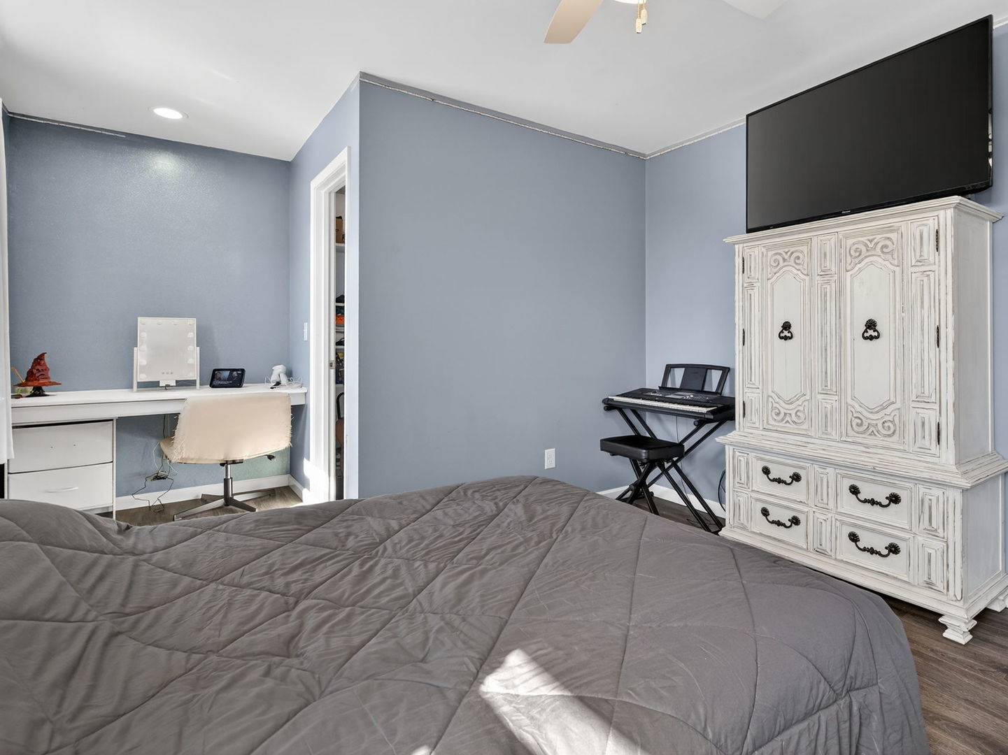 955 E 4th Street, Coal City, IL 60416