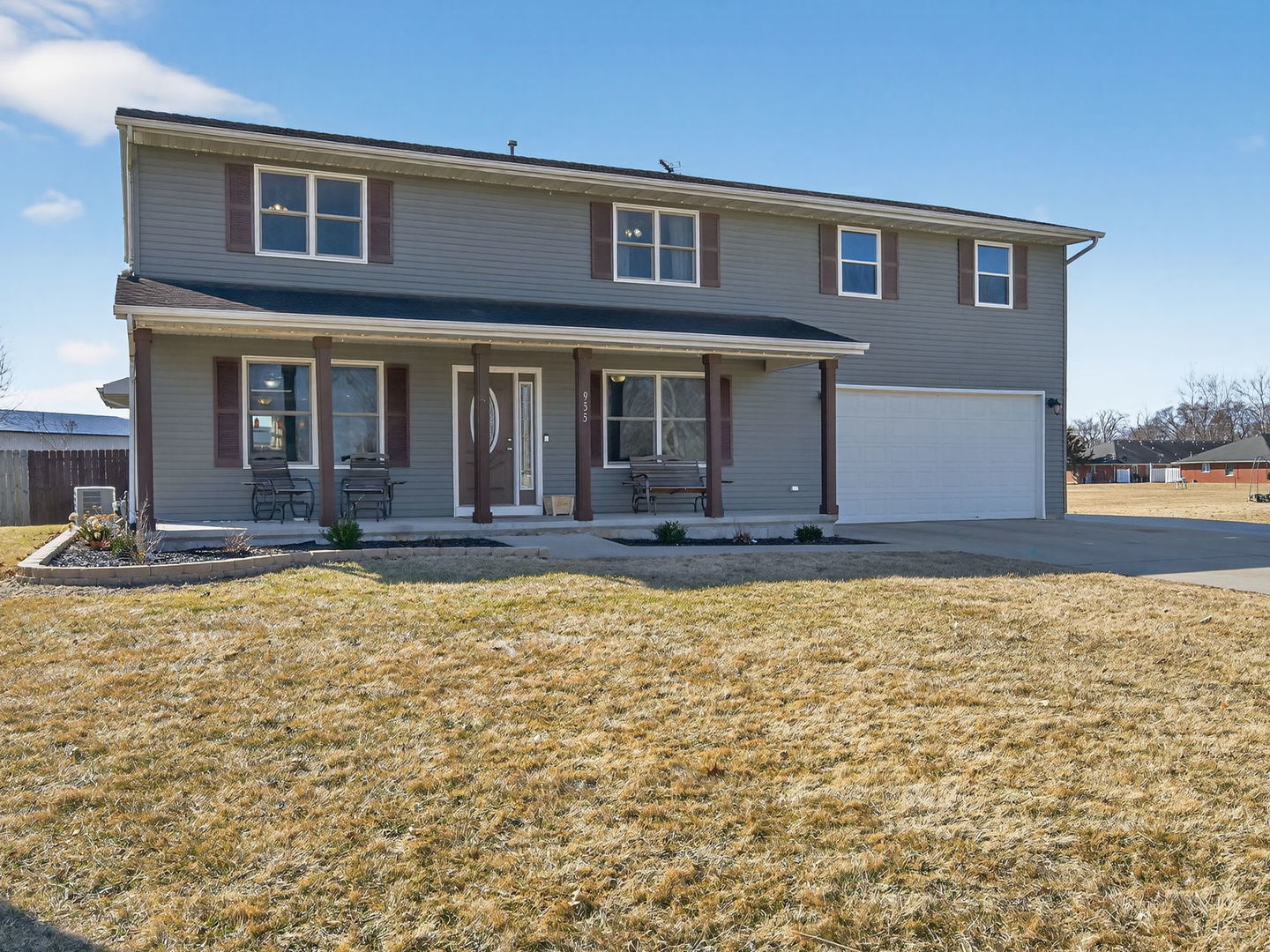 955 E 4th Street, Coal City, IL 60416