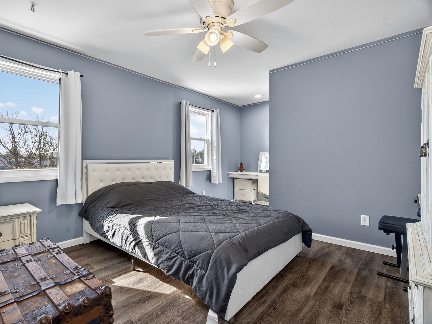 955 E 4th Street, Coal City, IL 60416