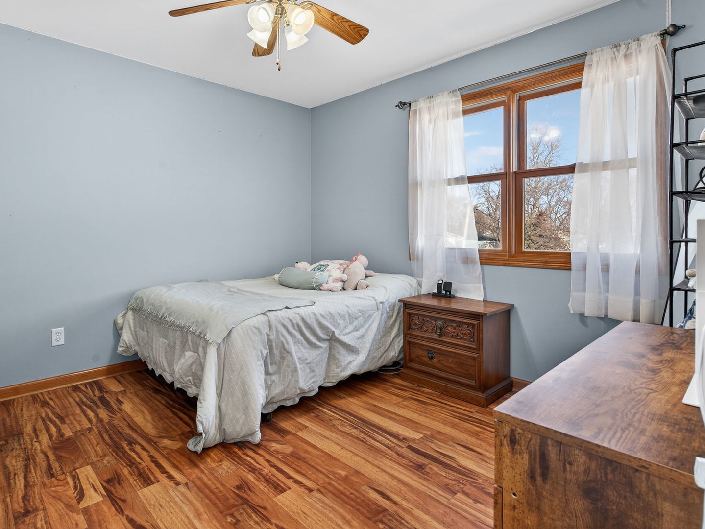 955 E 4th Street, Coal City, IL 60416