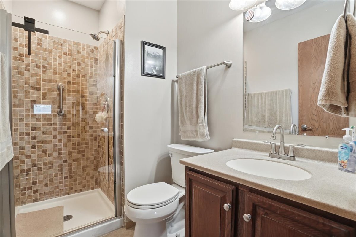 38546 N Pine Avenue, Beach Park, IL 60099